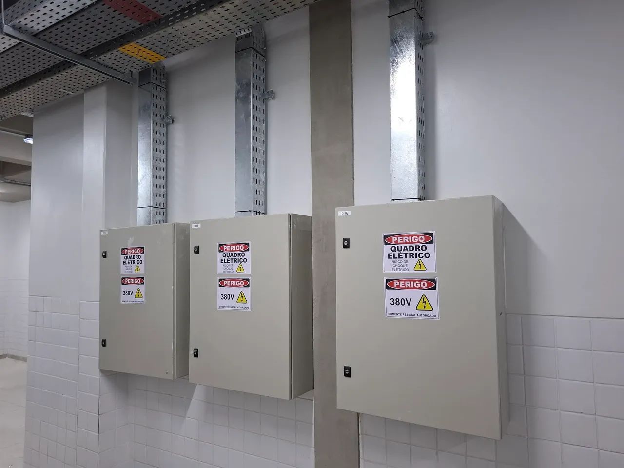 Montagem de quadros elétricos  - Foto 3