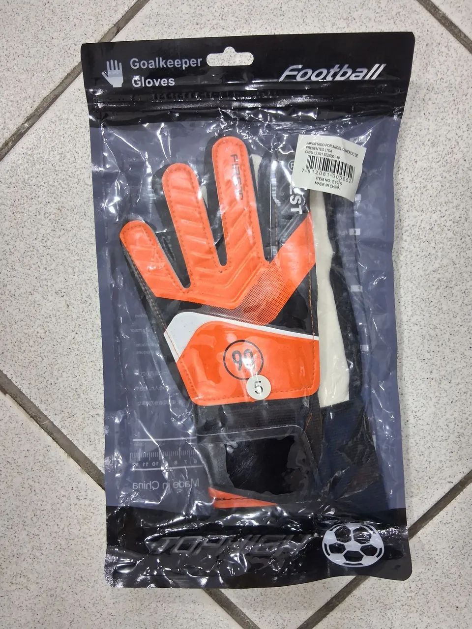 Luvas  de goleiro infantil TAMANHOS  5 , 6 ,7 ,E 9 - Foto 2