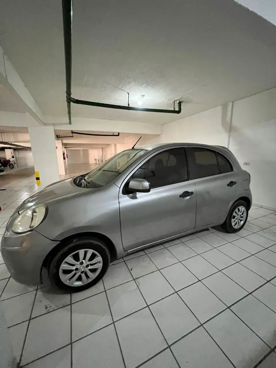 Nissan March 2013