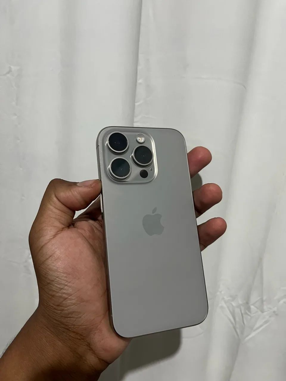 IPHONE 15 PRO TITÂNIO Impecável 