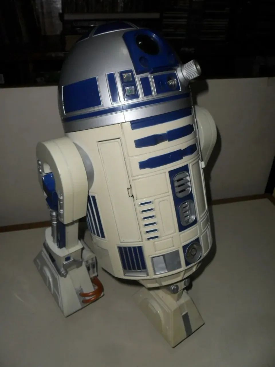 Robô - Star Wars / R2/d2 - Hasbro / 2002 - Funciona comando de voz - No estado. - Foto 3