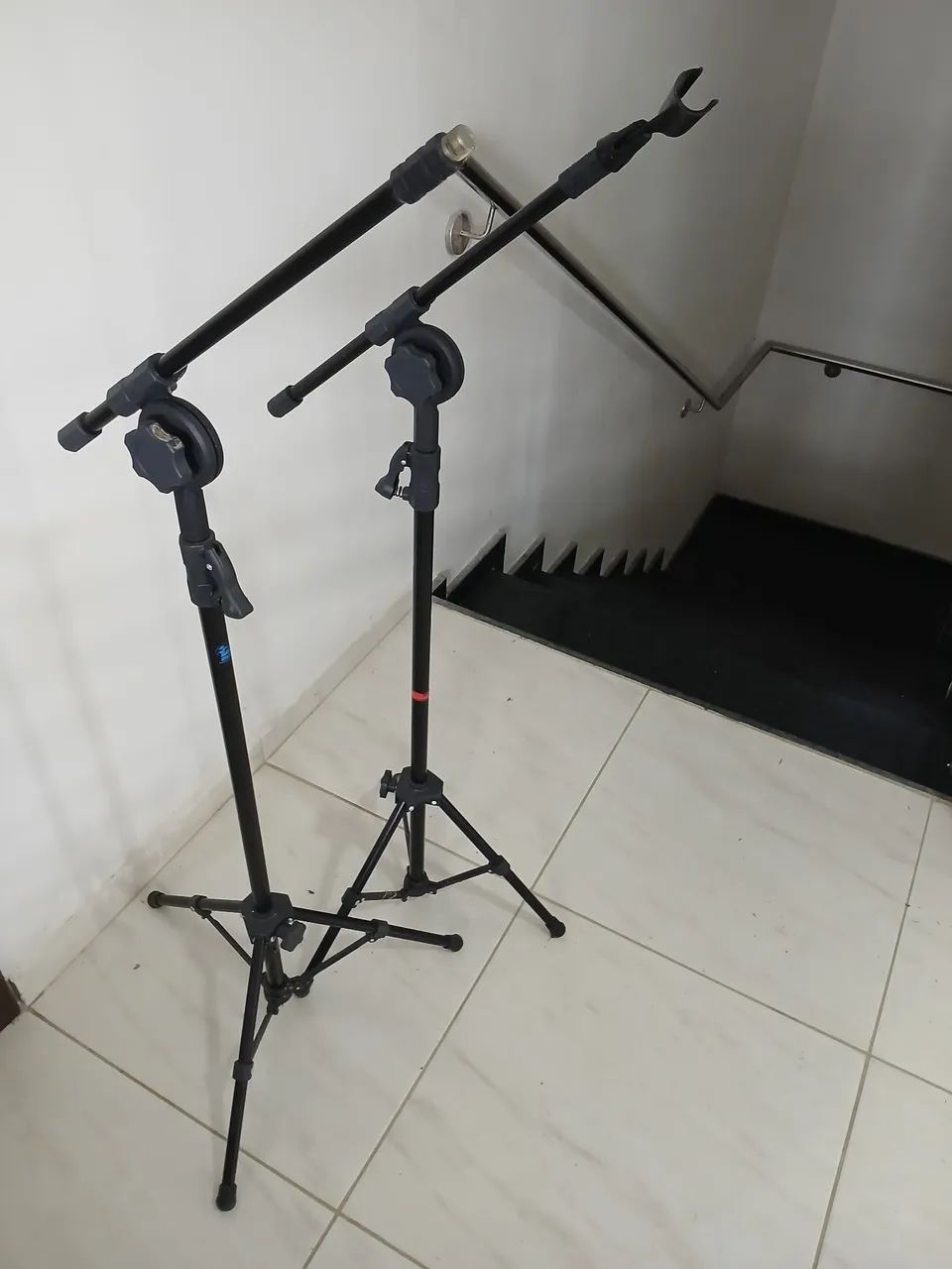 Pedestal pra microfone novo - Foto 2