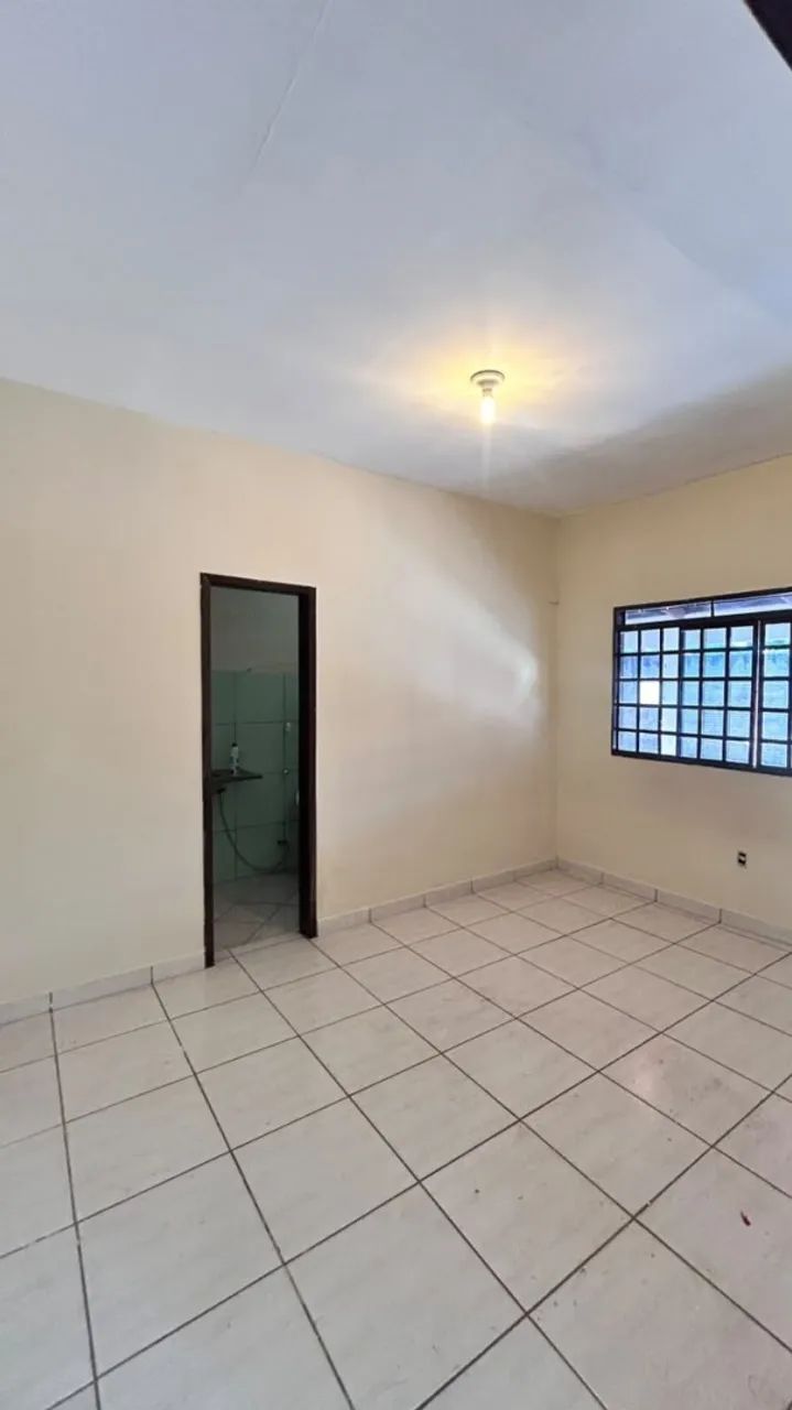 Casa para Alugar na 603 Sul - 4 Quartos, 2 Suítes e Garagem para 2 Carros - Foto 3