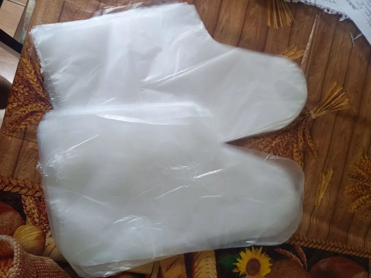 Kit 80 Botas Plásticas Descartáveis Transparente, 100% Polietileno - Foto 3