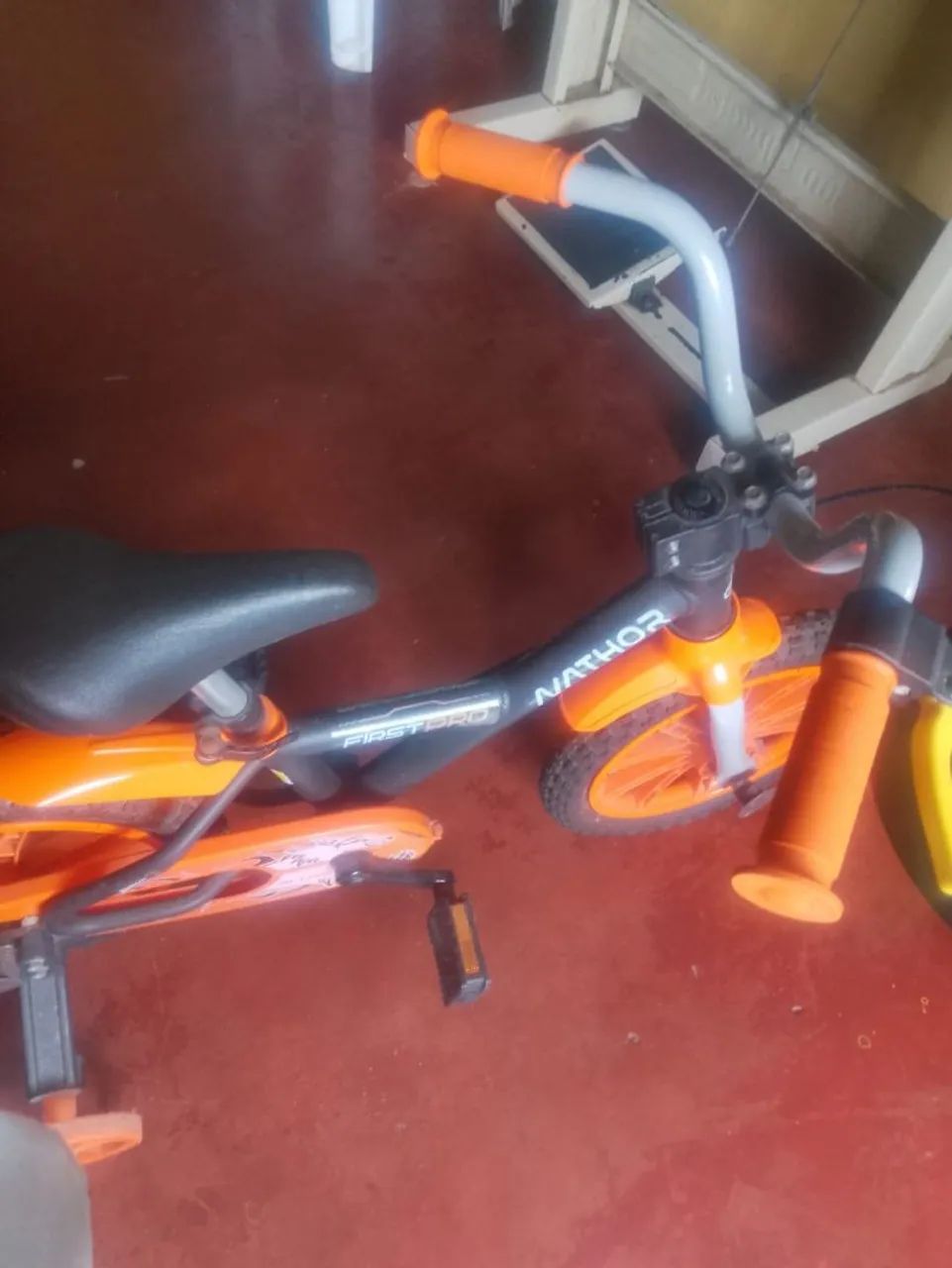 Vendo bicicleta nova aro 14 - Foto 3