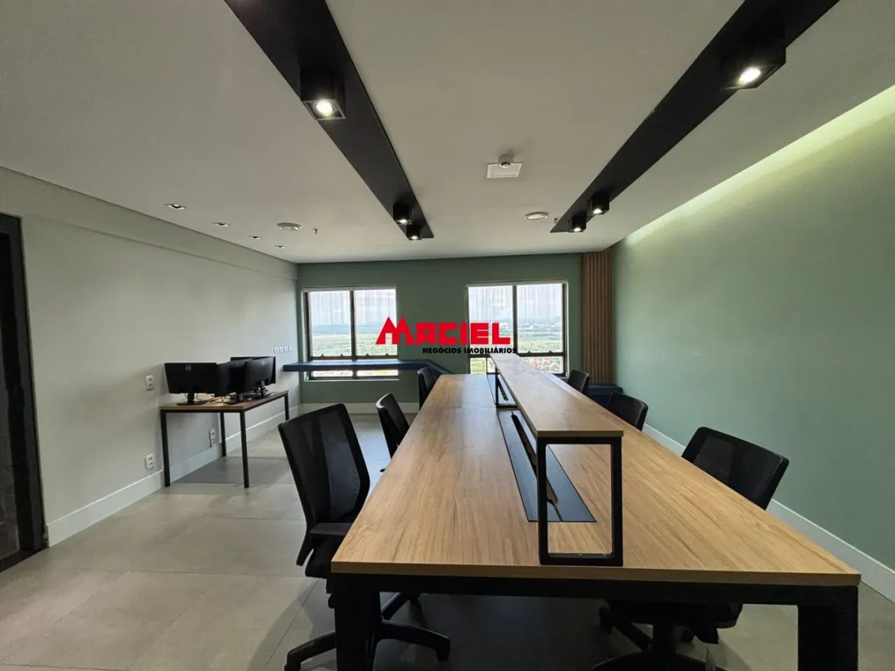 SALA A VENDA EM EXCELENTE PRÉDIO COMERCIAL NO JARDIM AQUARIUS - Foto 3