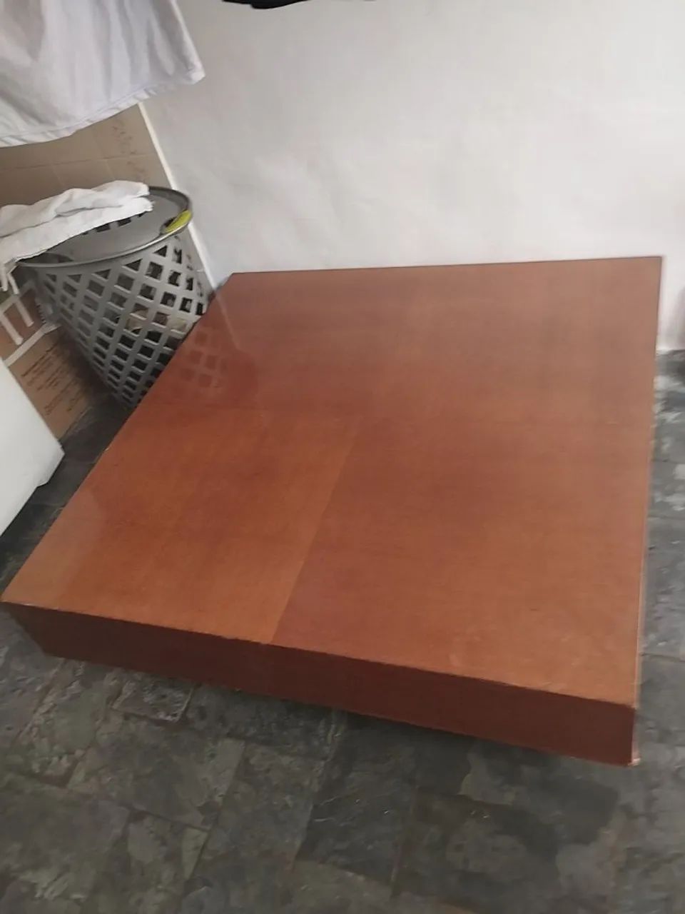 Mesa de centro madeira maciça lindíssima  - Foto 2