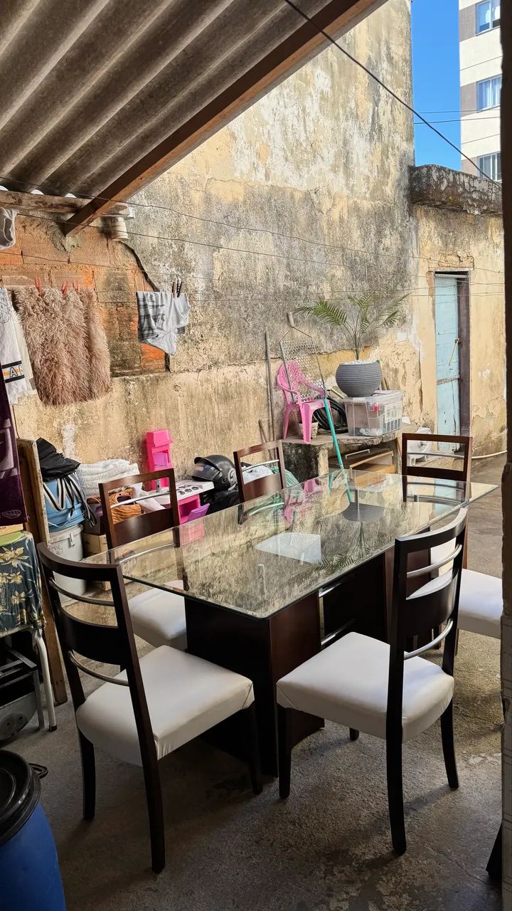 Mesa de Jantar com 6 cadeiras maciça  - Foto 3
