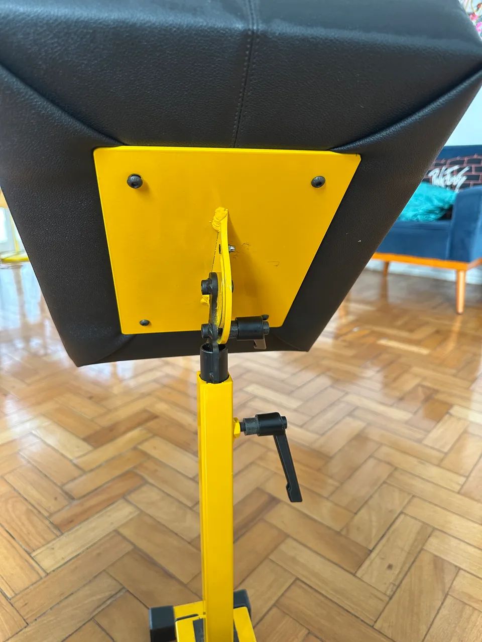 Apoio de braço Hammerworks