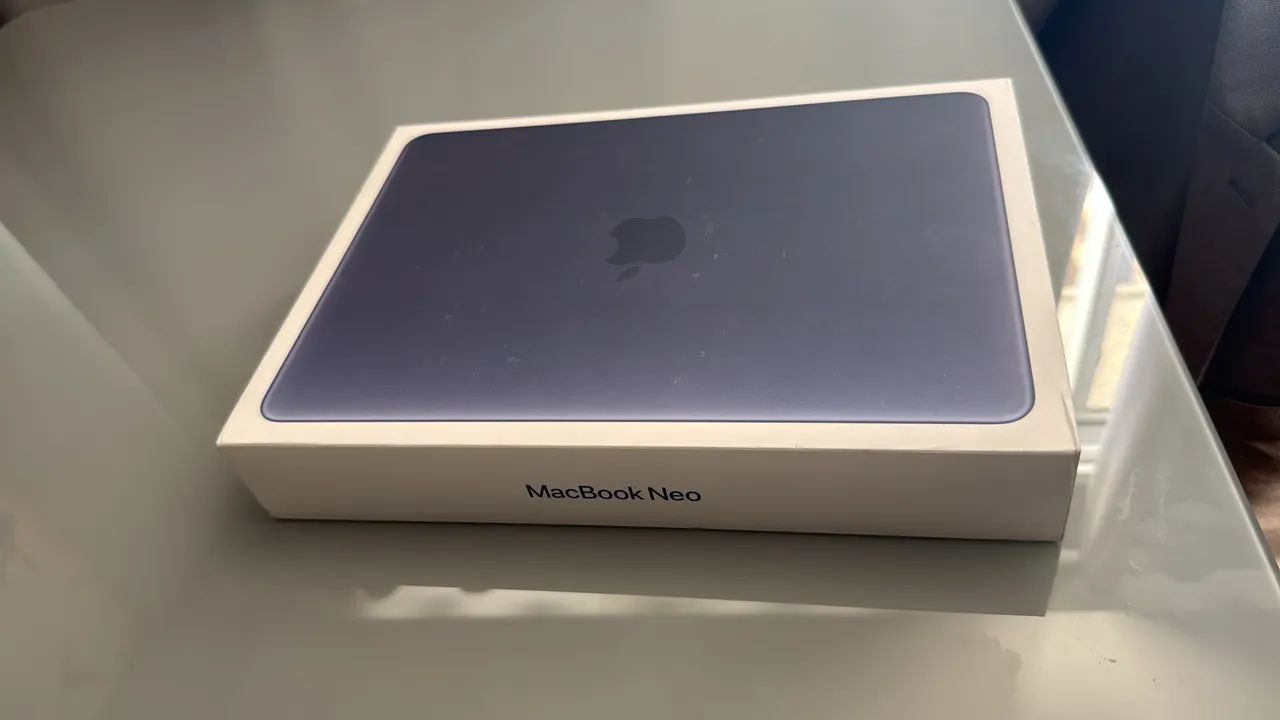 MacBook Neo 13 