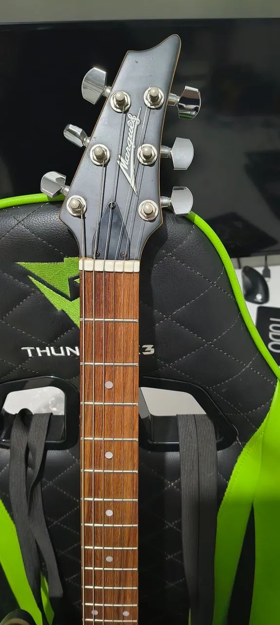 Guitarra Marques Ergonômica / Headless  - Foto 3
