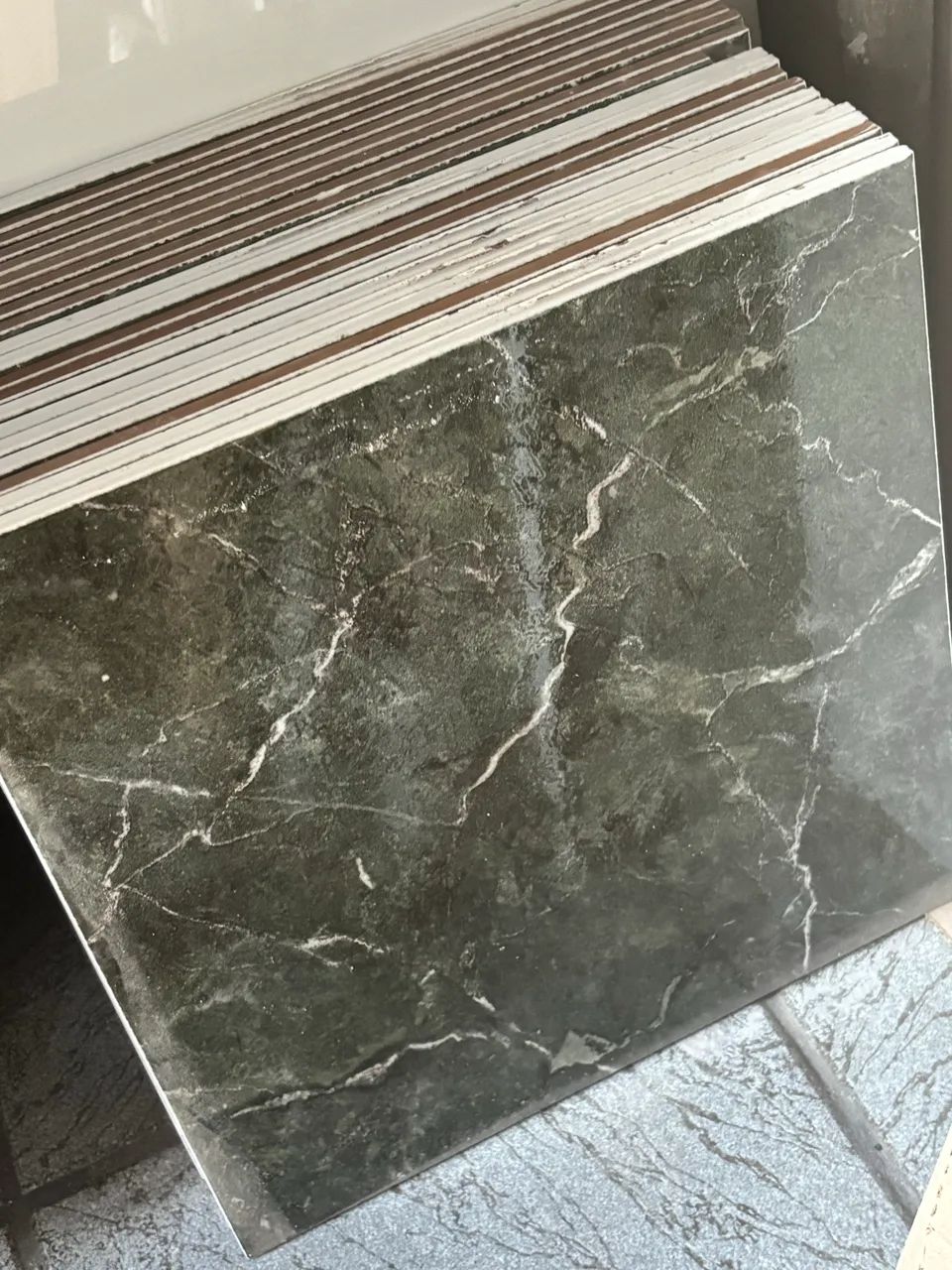 Old cladding. Tiles. I have several models. Multiple units.470056964415170565