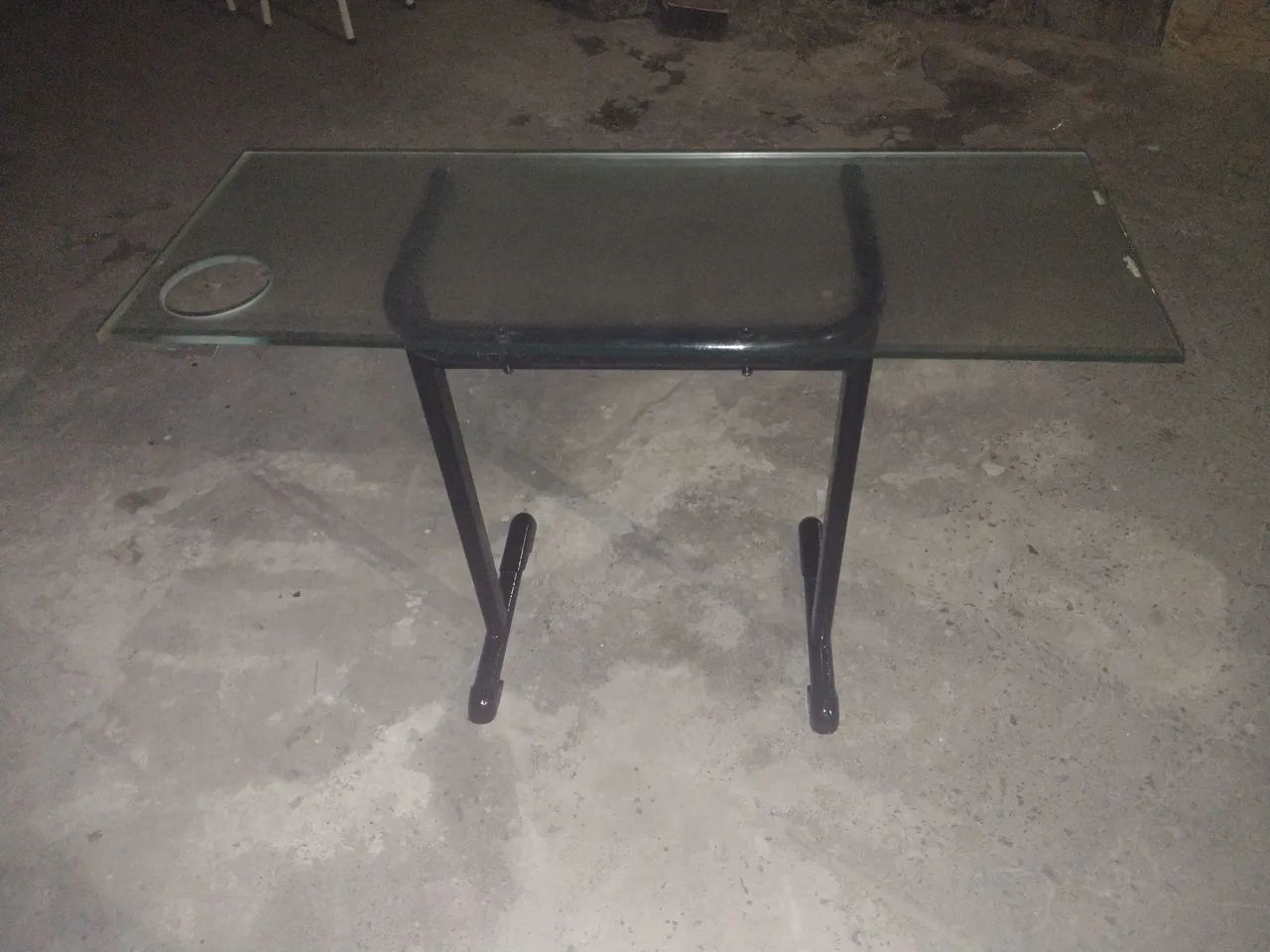 Mesa p computador e trabalho