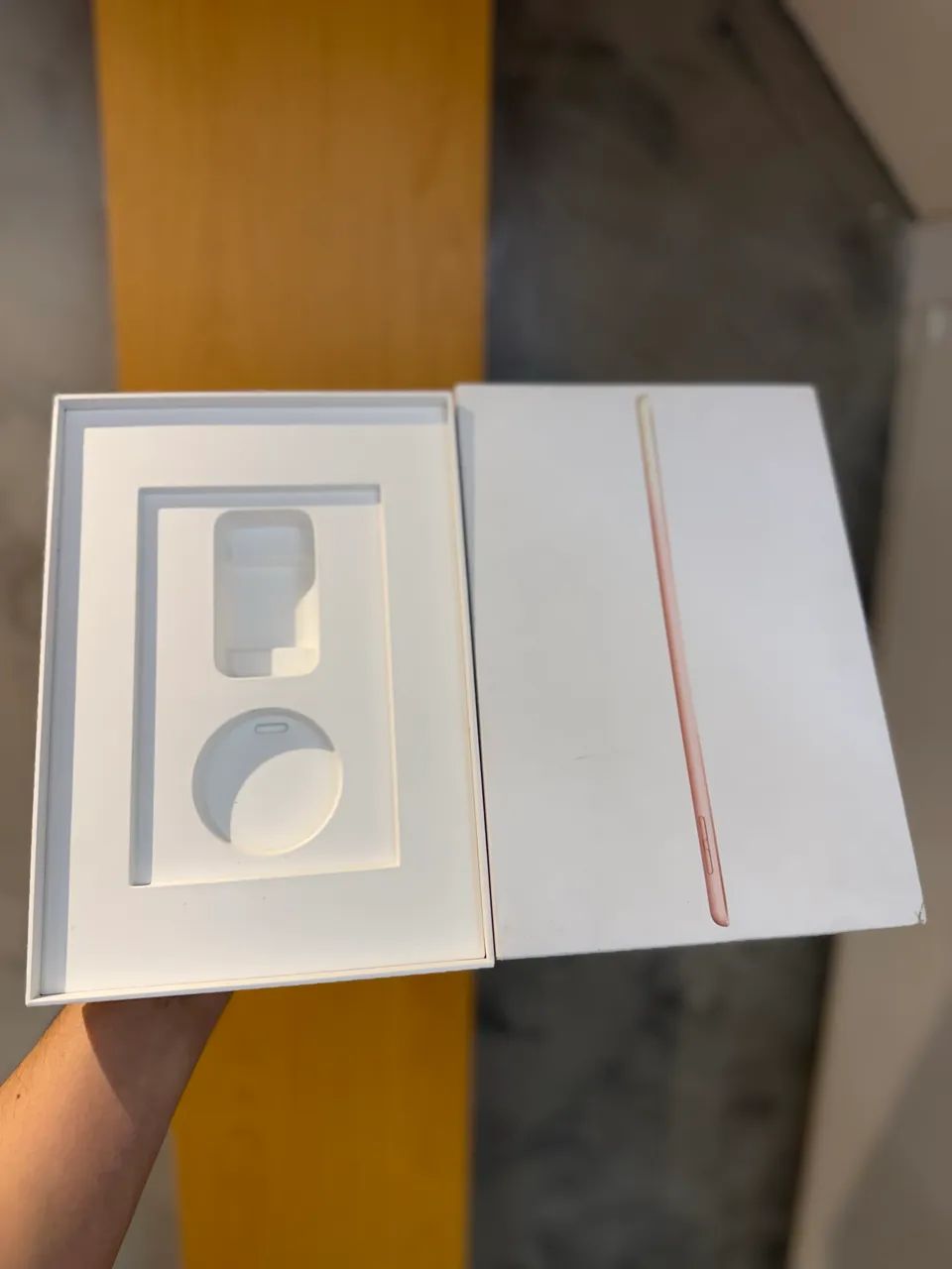 Caixa de iPad 8 32GB Rose Gold  - Foto 4