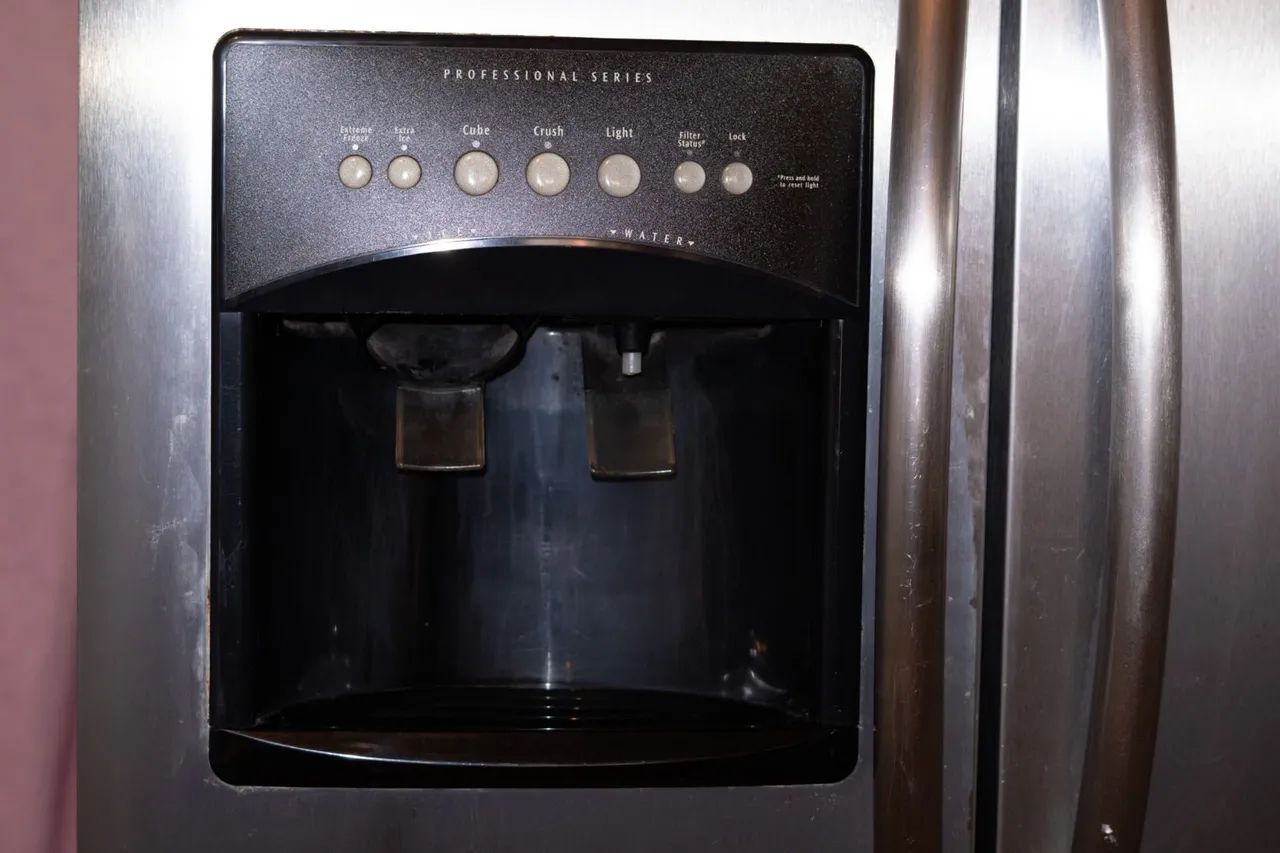 Geladeira Electrolux Saúde By Side SS74X - Foto 4