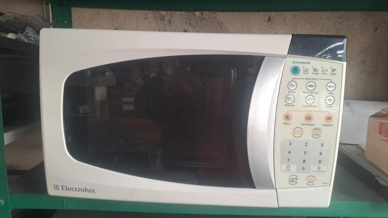 Microondas Eletrolux 18l