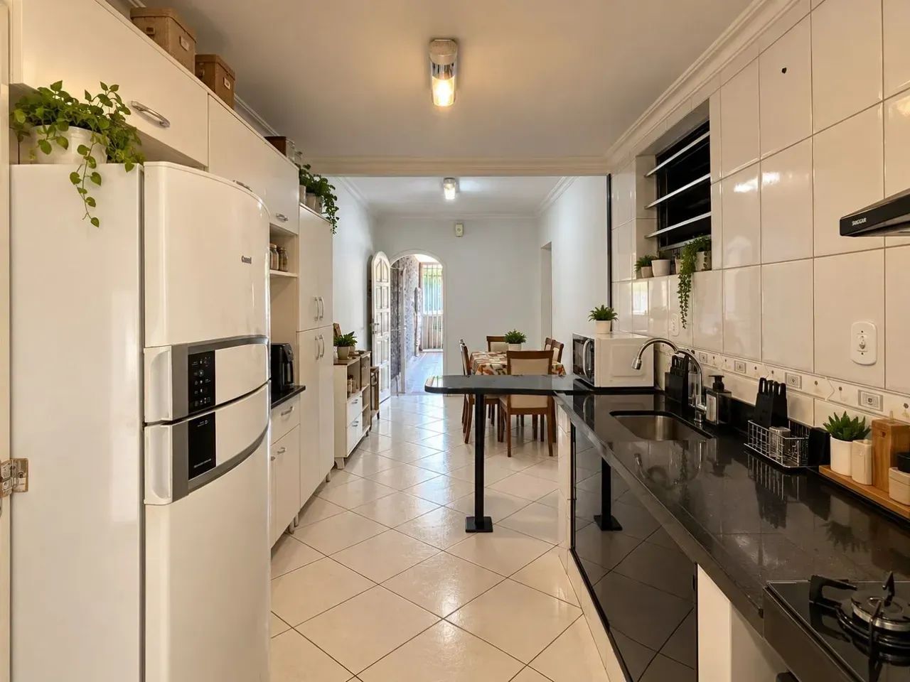 Casa Ampla com 200m² | 2 Quartos sendo 1 Suíte | Cocal - Foto 3