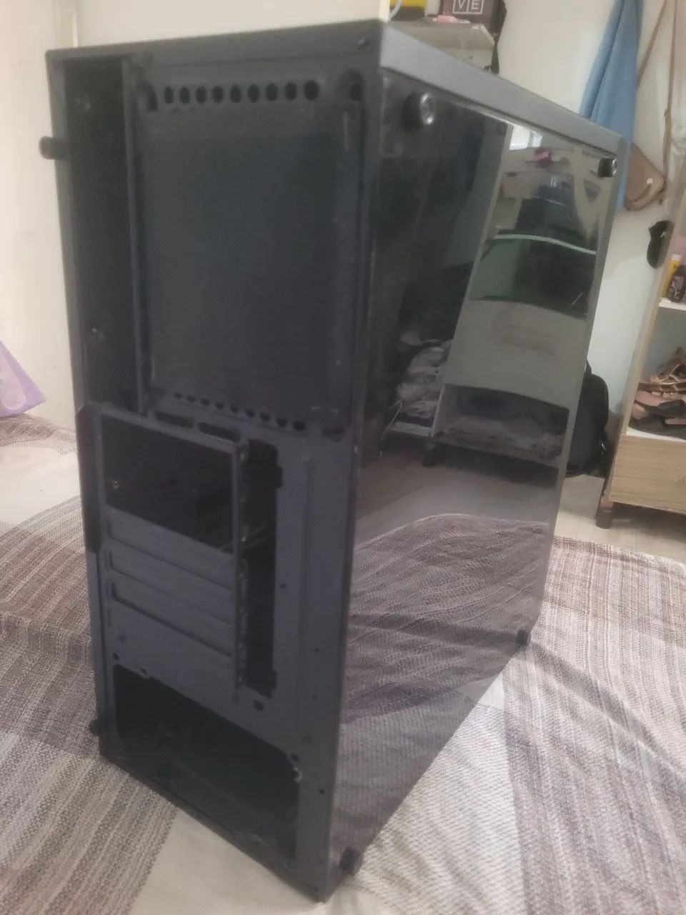 Gabinete gamer Mid Tower - Foto 2