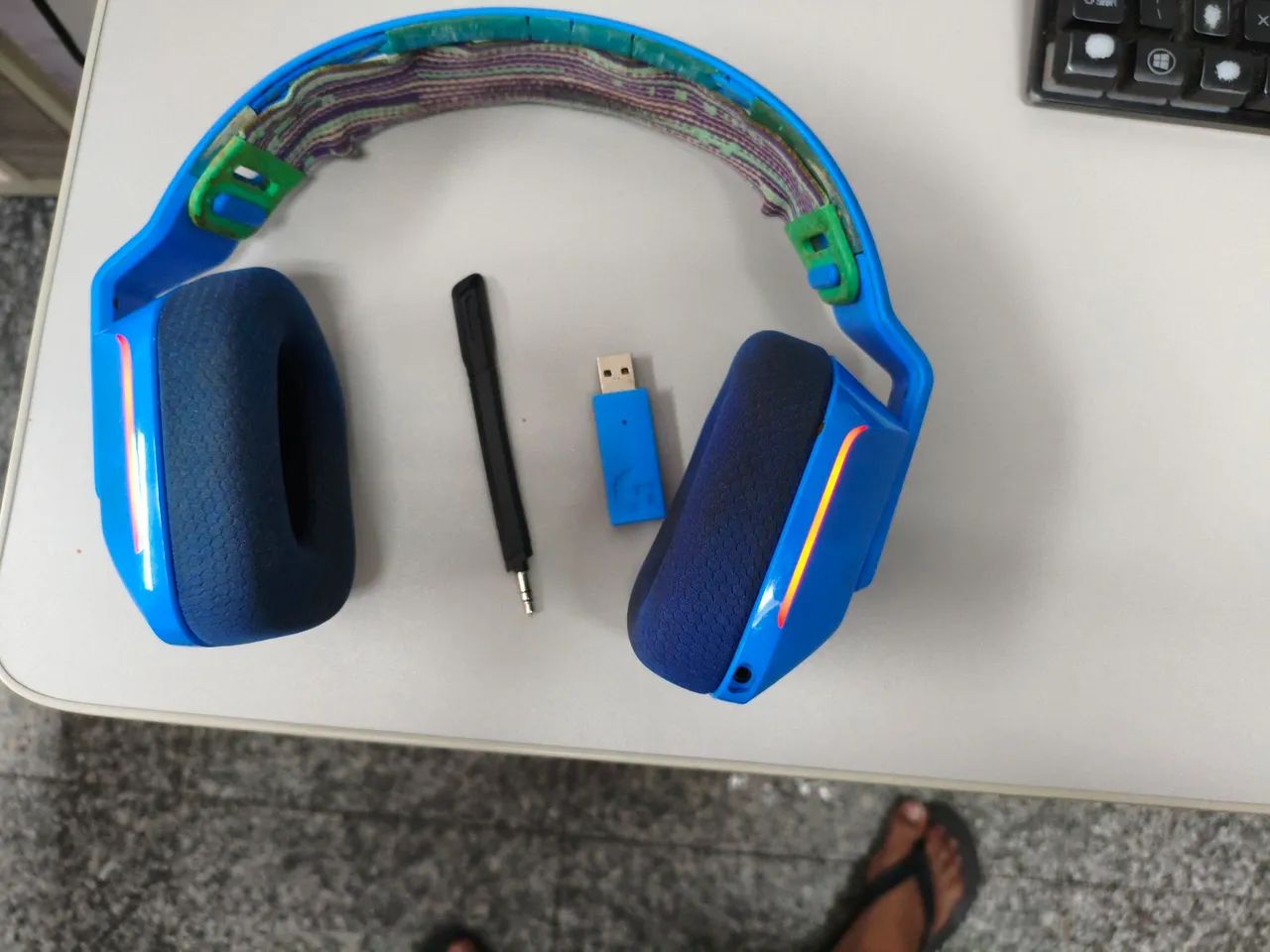 Headset Logitech G733-Usado-bateria com desgaste 