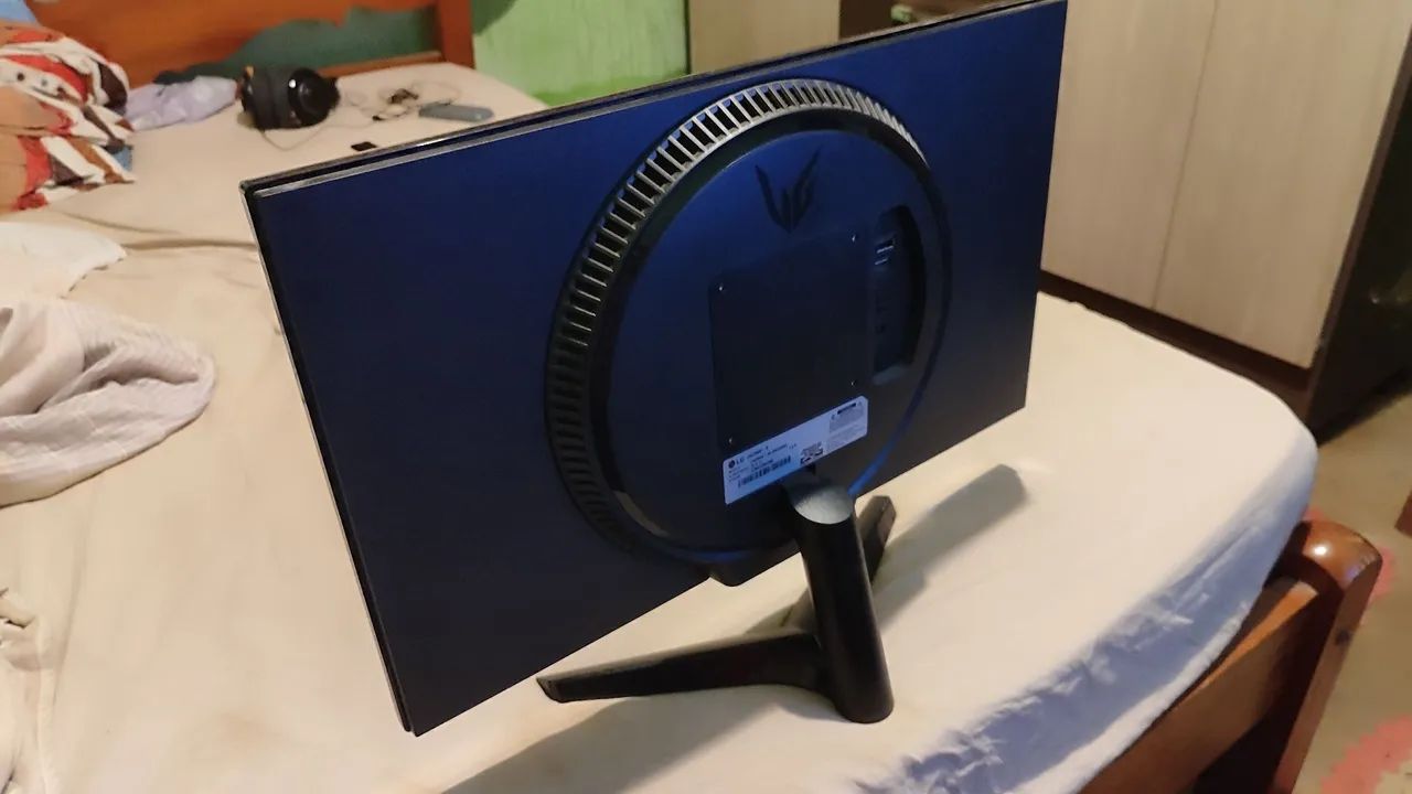 MONITOR LG ULTRA GEAR 24 FHD 180HZ ( sem trocas) - Foto 4