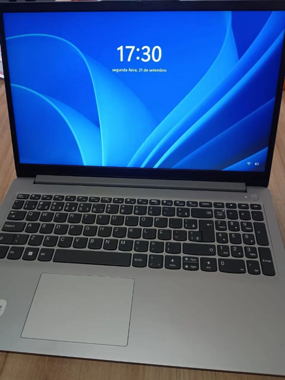 Vende-se notebook 
