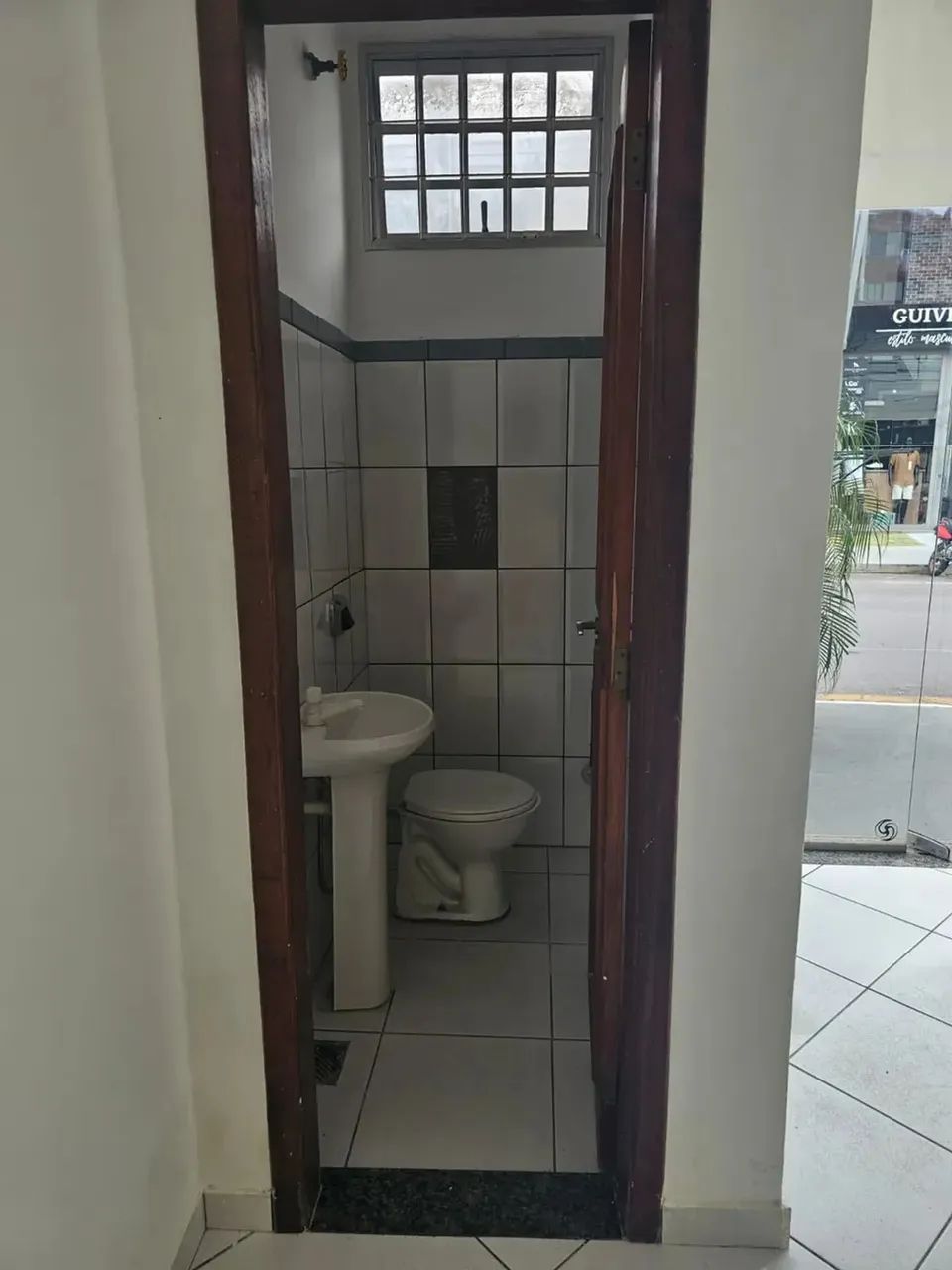 SALA COMERCIAL PARA LOCAÇÃO - QUILOMBO