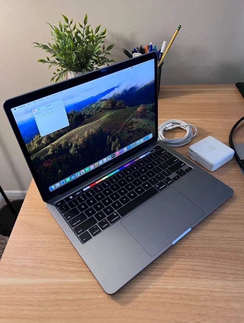 MacBook Pro Touch Bar  - Foto 4