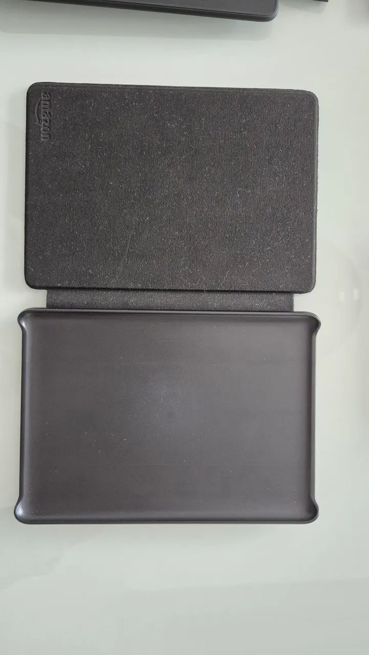 Vendo Kindle Paperwhite 10ª Gen (À Prova D'água) - Nunca usado  na Caixa + Capa - Foto 4
