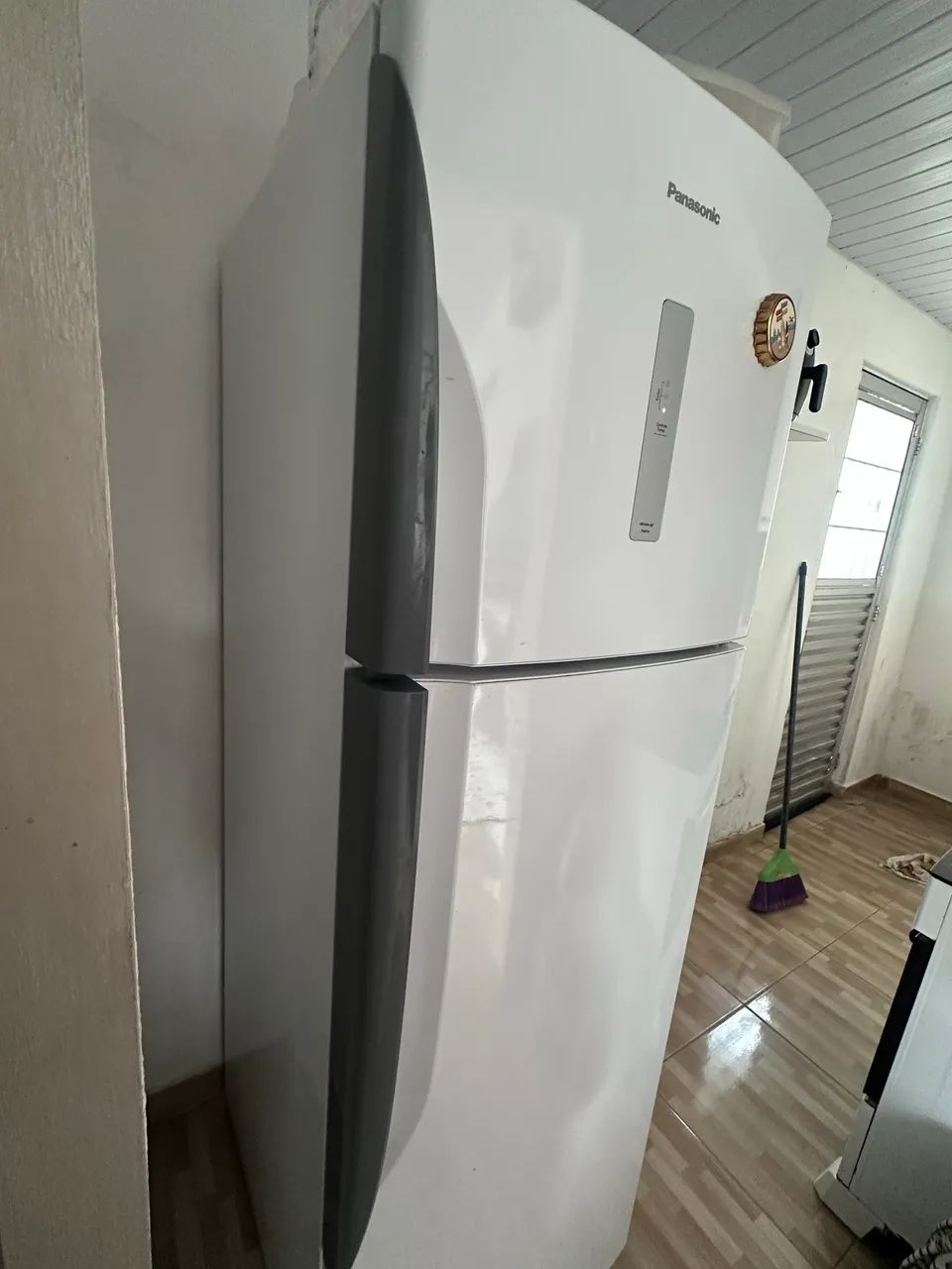 Vendo geladeira nova Panasonic