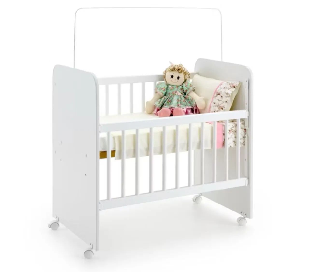 Mini berço com colchão e haste para mosquiteiro e lateral regulável - Foto 4