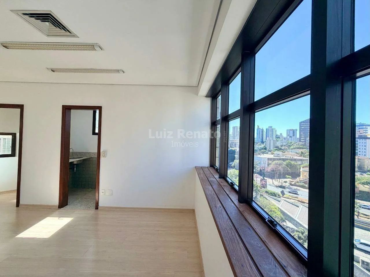 Sala Comercial à venda no bairro Savassi - Foto 4