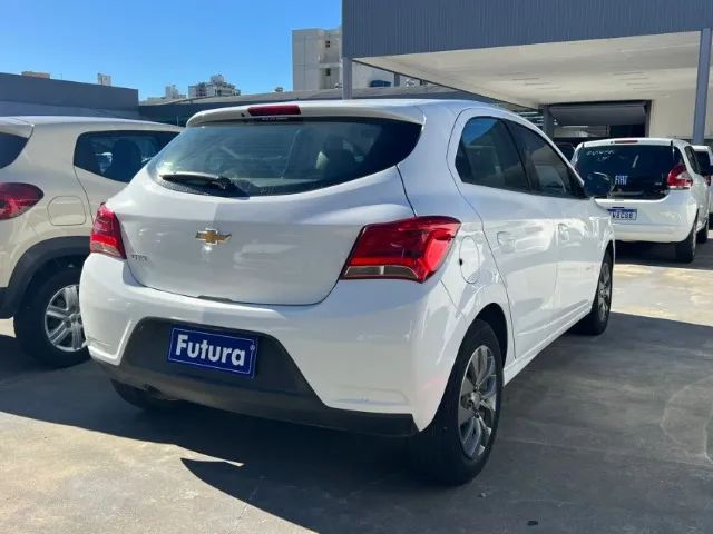 Chevrolet Onix Hatch Advantage 1.4 8V Flex Aut. 4P 2019 - Foto 4