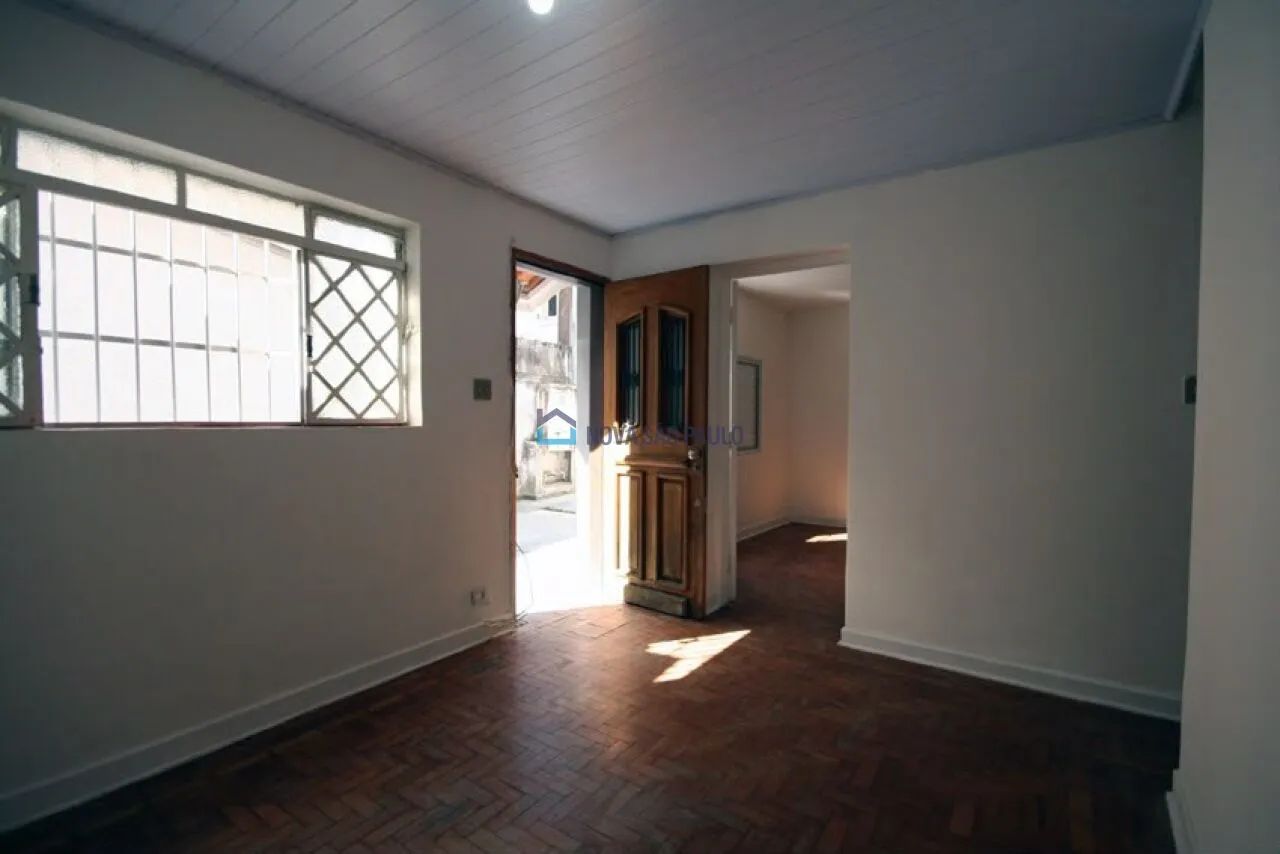 Casa térrea, com 02 dormitórios, salas, cozinha, a, serviço,banheiro - Foto 2