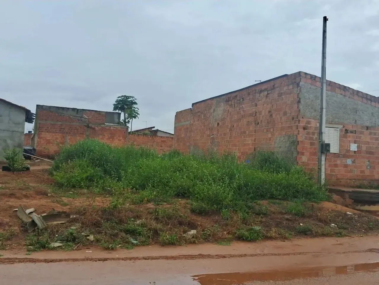 VENDO AGIO NO FLAMBOYANT PROXIMO A TEOTONIO SEGURADO.
