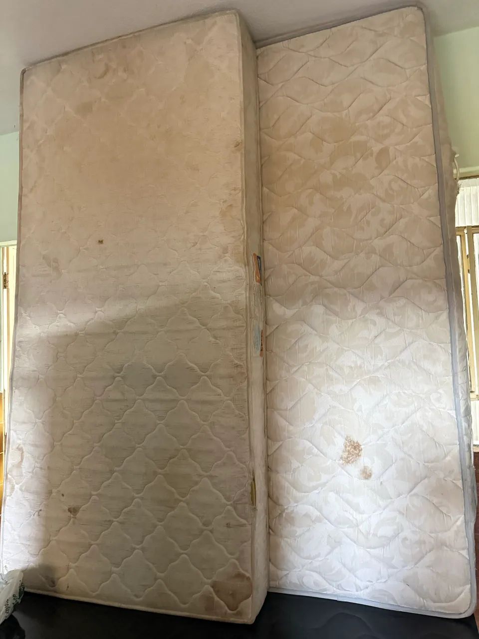     Cama de Solteiro com Cabeceira Estofada - Foto 3