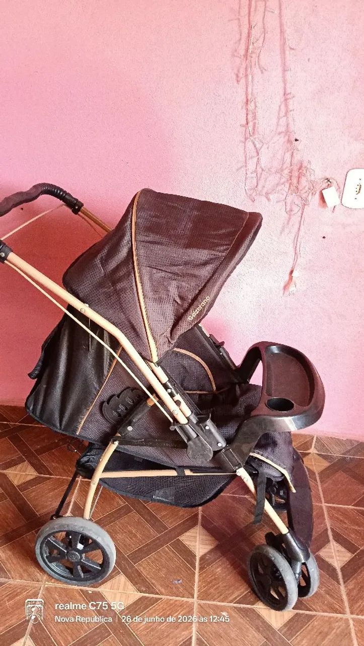 Vende-se carrinho de bebê 