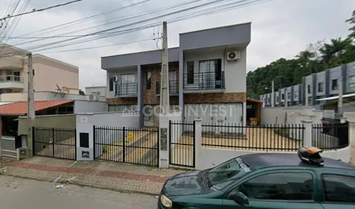 Casa com 2 quartos no bairro Azambuja!!!
