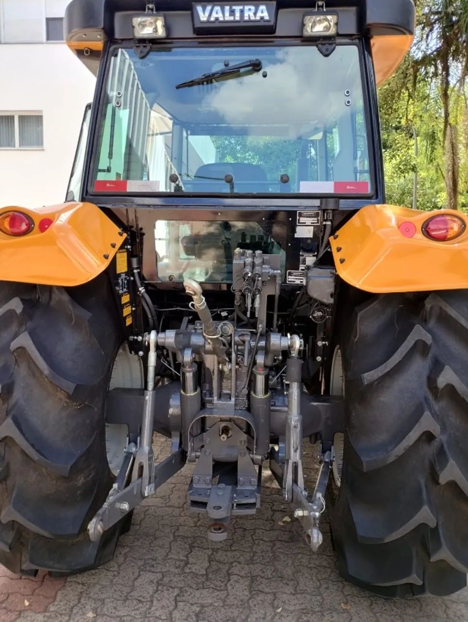 A990R cabinado ano 2024 com apenas 142 horas - Foto 3