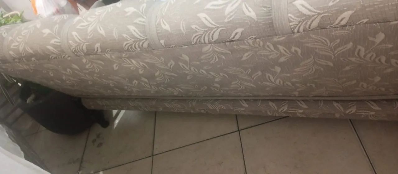 Vendo esse lindo sofá vintage 65704315563523124