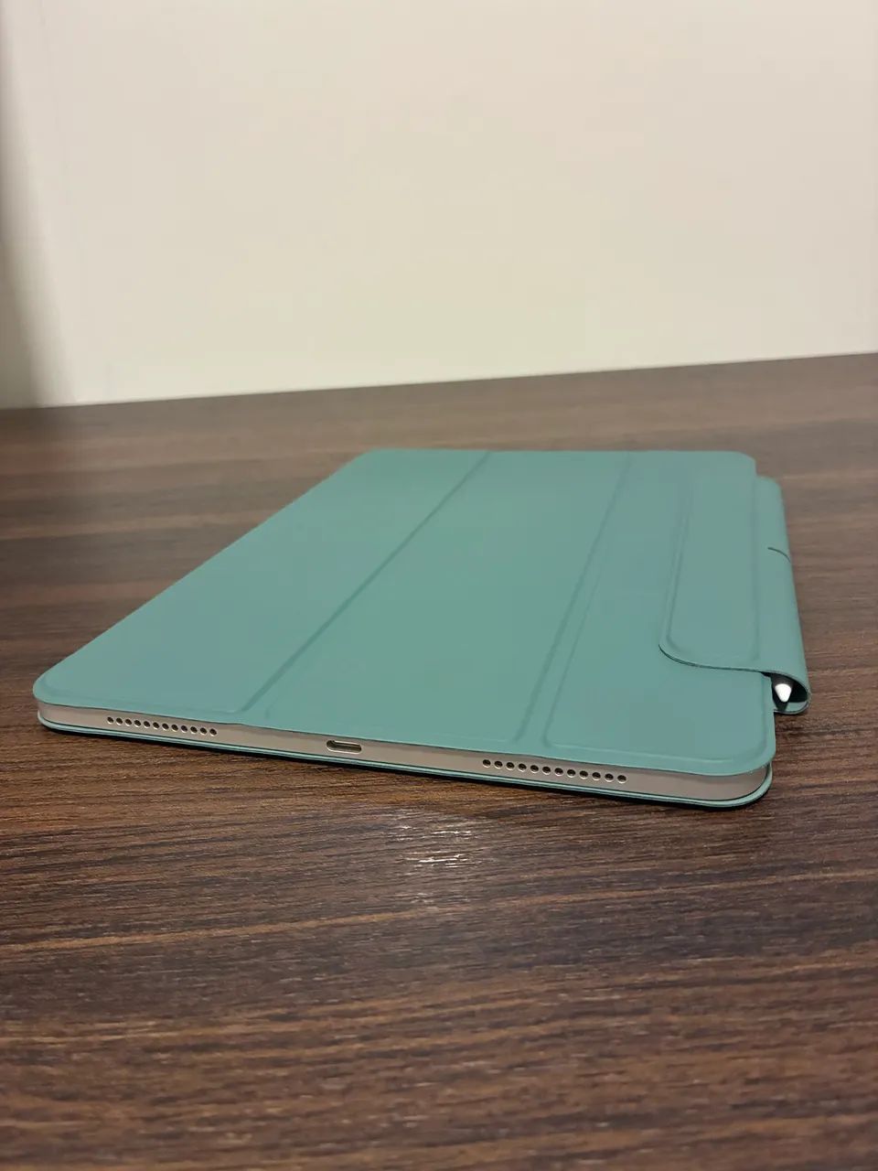 Capa Magnética ESR para iPad Air 