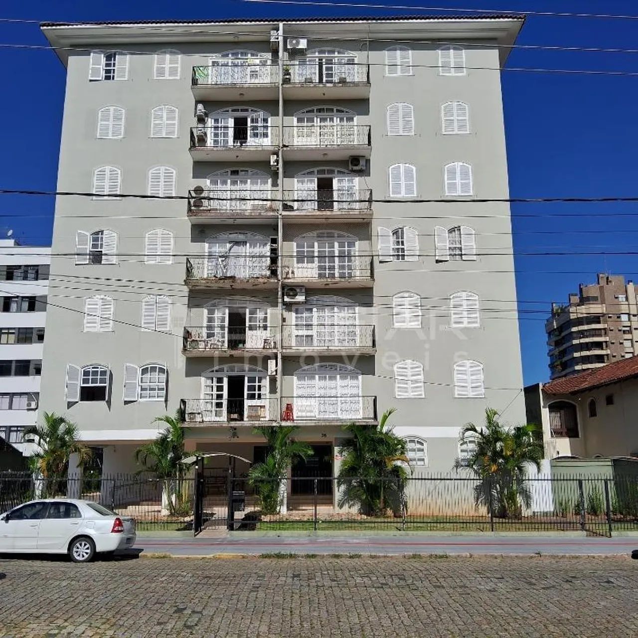 Apartamento de 4 quartos no Bairro Anita Garibaldi disponível para locação por R$4.000,00 