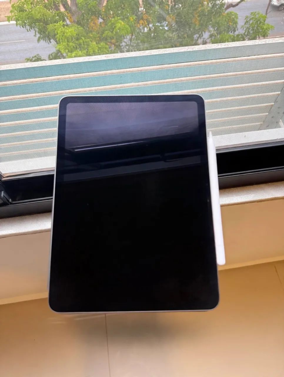 IPAD M4 128 GB - SPACE GREY + APPLE PENCIL USB-C - Foto 2