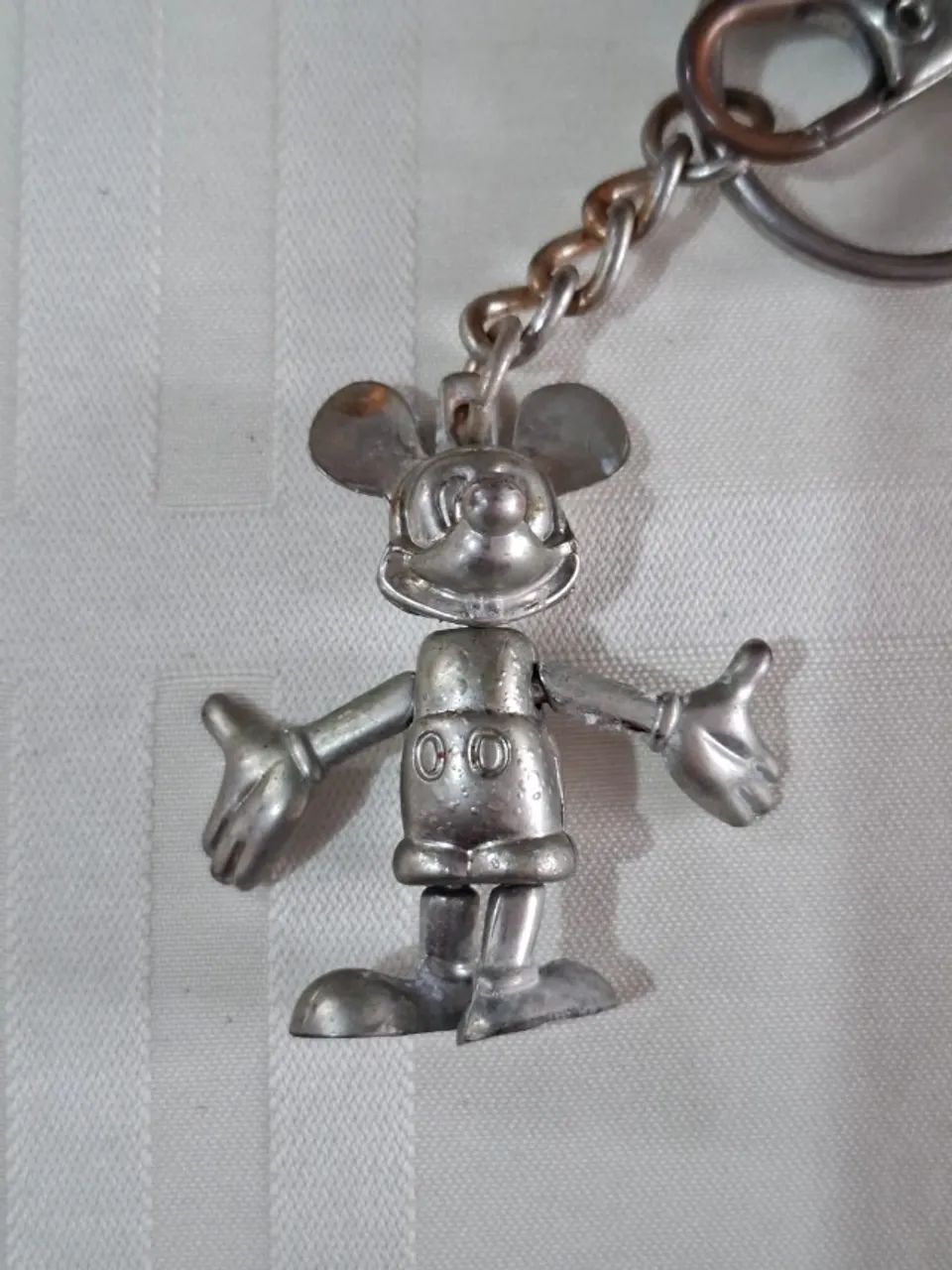 Chaveiro em metal representando o Mickey  - Foto 4