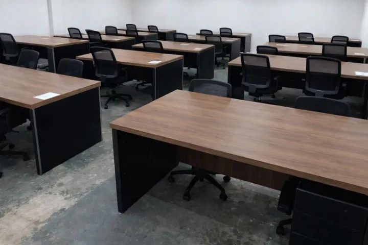 Mesa de Escritório 120x60 atacado Moderna, Resistente