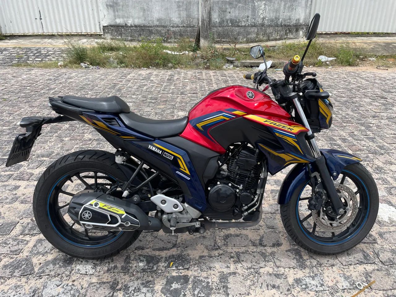 Fazer 250 Marvel Thor