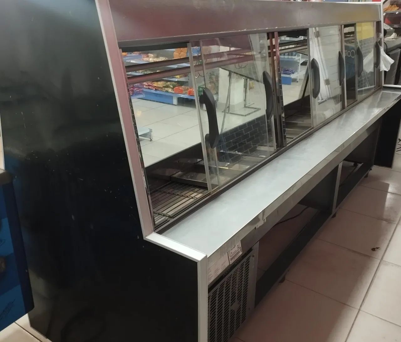 Balcão expositor refrigerado de carnes para açougue - Foto 3