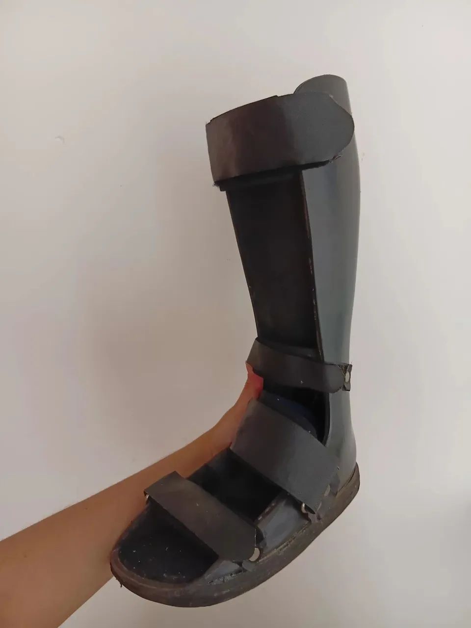 Órtese/bota imobilizadora de pé e tornozelo. - Foto 3