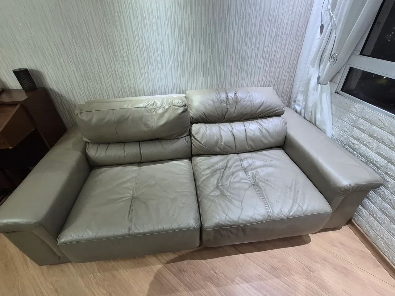 SOFÁ EM COURO LEGÍTIMO RETRÁTIL E RECLINÁVEL 2,20m - Foto 2