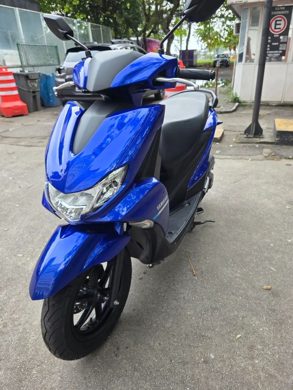Yahama Fluo 2025 - Sem detalhe!!!!
