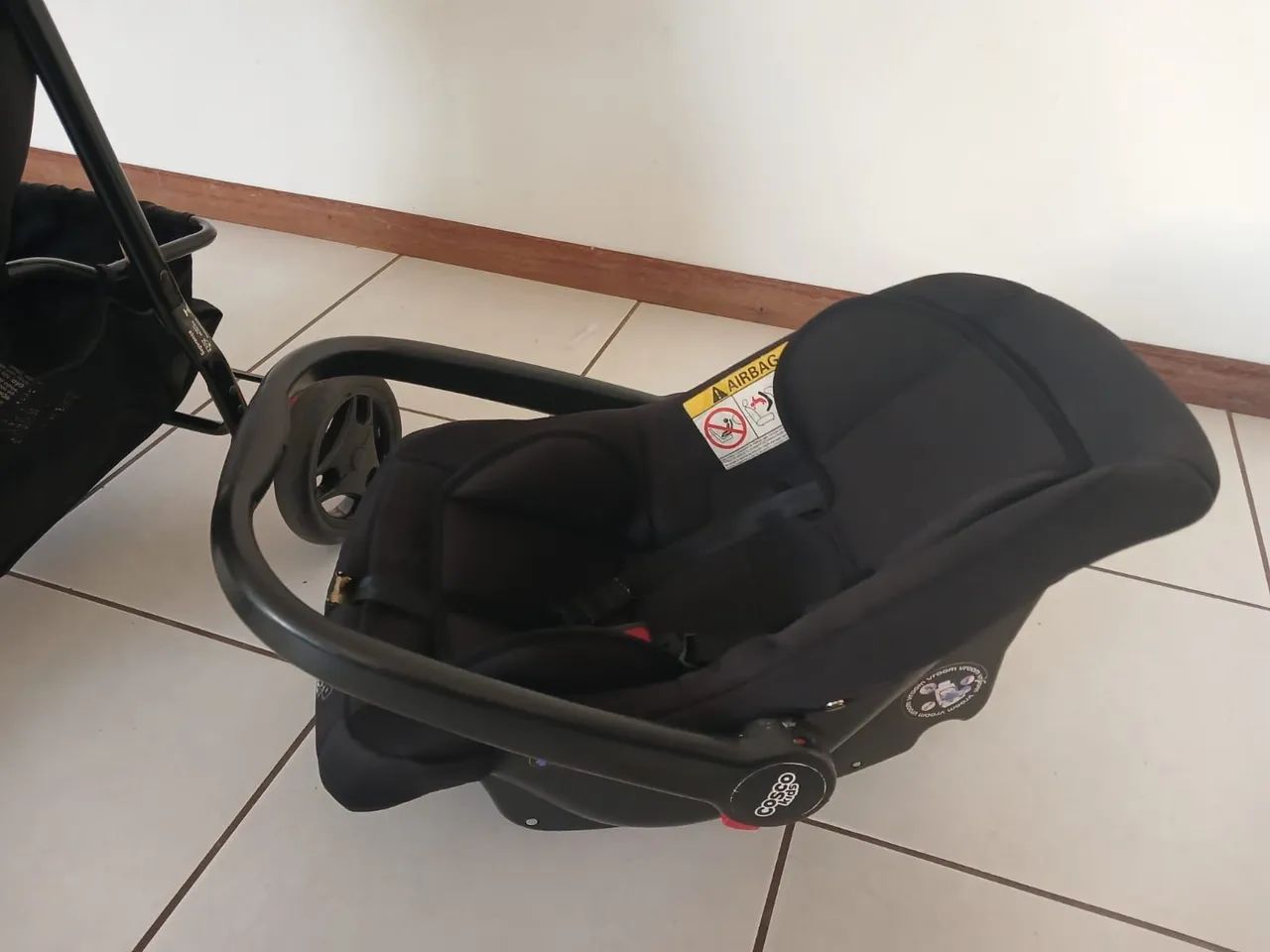 Carrinho de bebê mais o bebê conforto  - Foto 5